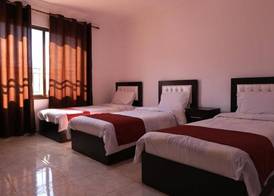 Weekend Hotel 4
