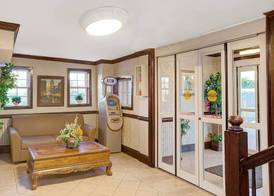 Days Inn by Wyndham Ridgefield NJ 2