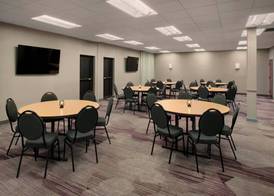 Courtyard by Marriott Mt. Laurel 4