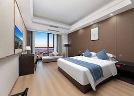 Ramada by Wyndham Zhangjiajie 4