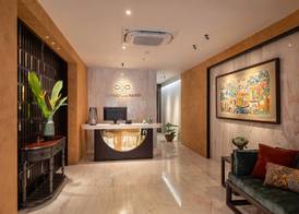 Le Parfum Apartment and Hotel 3