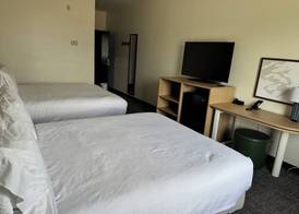 Spark by Hilton Opelousas 4