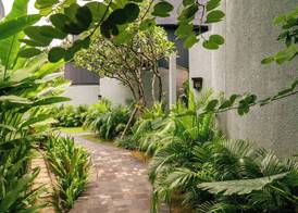 Quenzo Beach Resort 2