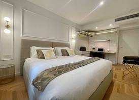 Bellagio Luxury Suites Apartments 4