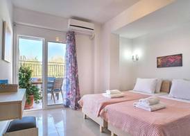 Lake View Suites Private Pool Villas with Panoramic Lake Kournas Views Near Chania 4