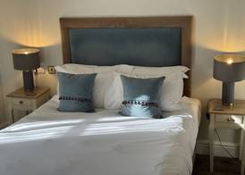 The Old Fourpenny Shop Hotel 2