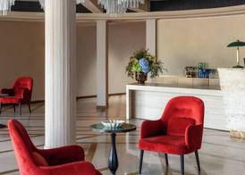 Adoro Hotel 4