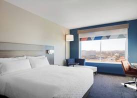 Holiday Inn Express & Suites Alexandria by IHG 5