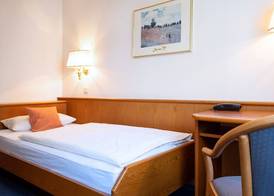 Hotel Am Steinberg 5