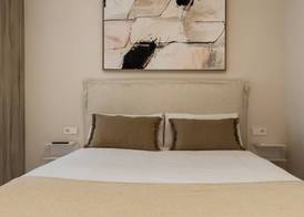 BOUTIQUE HOME 4