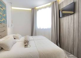Kalamota Beach House 4