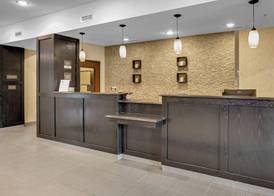 Duvernay Inn & Suites 3