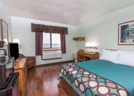 Super 8 by Wyndham Gallipolis Pt Pleasant Area 5