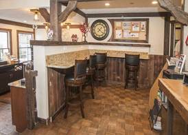 Auld Holland Inn 3