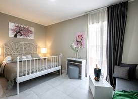Noah Beach Hotel 5