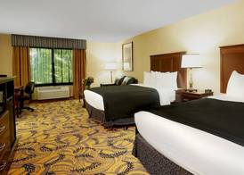 Grand Hotel at Bridgeport 5