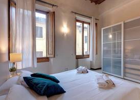 Calzaiuoli Apartments by Mamo Florence 4