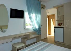 Amaryllis Beach Hotel 3