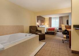 Comfort Inn Warren I-69 2
