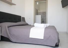 VILLA LEONARDO SAN FOCA - Room, Pool & Restaurant 2