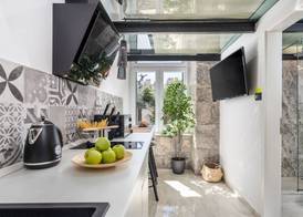 Lapis Apartments 5
