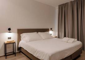 Belladonna Hotel 5