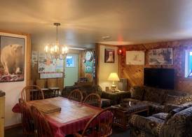 IceBerg Inn 5
