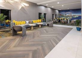 La Quinta Inn & Suites by Wyndham Memphis I-240 5