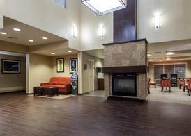 Comfort Suites Tulsa Central 4