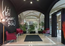 Hotel Seminario Aeropuerto Bilbao 4