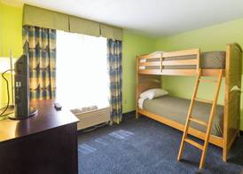 Holiday Inn Express & Suites ST. JOSEPH LAKEFRONT by IHG 5