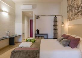 Velluto Blu Apartments & Suite by Reasy&Busy 3