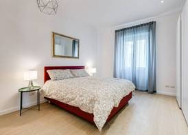 Lovely 3 rooms apartment close Trastevere Station 2