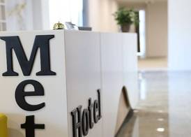 Metro Hotel Terminal 4