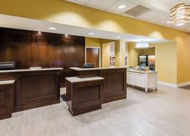 Larkspur Landing Extended Stay Suites St. Louis Riverport - Airport West 2