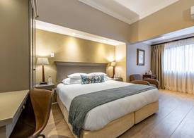 Sheppard Boutique Hotel 5