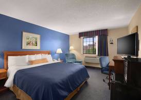 Days Inn by Wyndham Keene NH 5