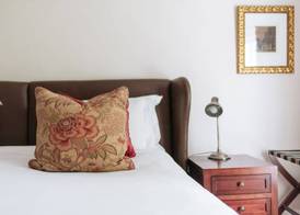 Maison Chablis Guest House 5
