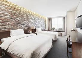 Hotel President 5