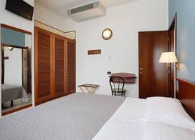 Hotel Avana Fronte Mare 4