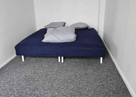 Airport Apartment 3
