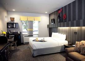 Metropolis Resort - Eau Claire 5