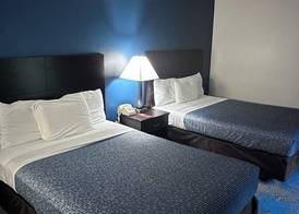 Budget Host Inn Manistique 3