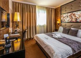 Hotel Délibáb 4