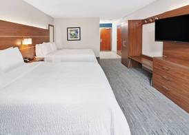 Holiday Inn Express & Suites URBANA-CHAMPAIGN (U OF I AREA) by IHG 5