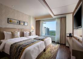 Royal Hometel Suites 4
