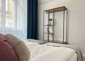 Corner House Residence 5