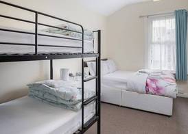 Devon Guest House 5