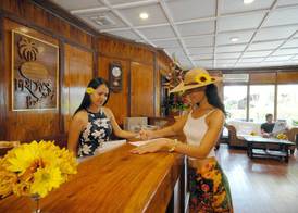 Fridays Boracay Resort 4