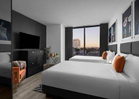 The ENGLiSH Hotel, Las Vegas, a Tribute Portfolio Hotel 4